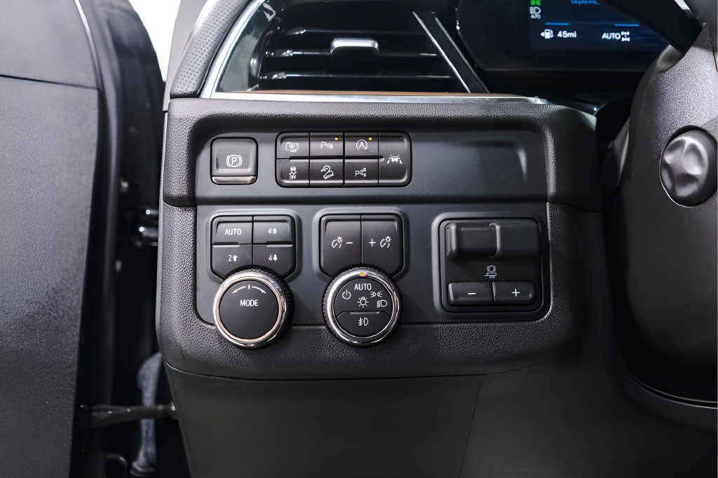Used 2025 Chevrolet Tahoe High Country w/ Sun And Tow Package AWD/4WD image 21