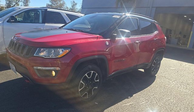 Used 2020 Jeep Compass Trailhawk AWD/4WD image 1