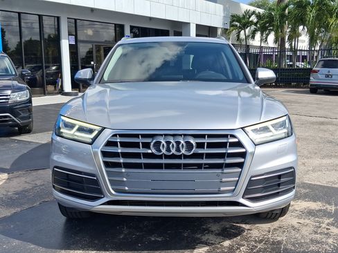 Used 2019 Audi Q5 2.0T Premium Plus w/ Premium Plus Package AWD/4WD image 3