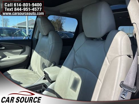 Used 2008 GMC Acadia SLT w/ Convenience Package image 15