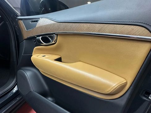 Used 2016 Volvo XC90 T6 Inscription w/ Vision Package image 34