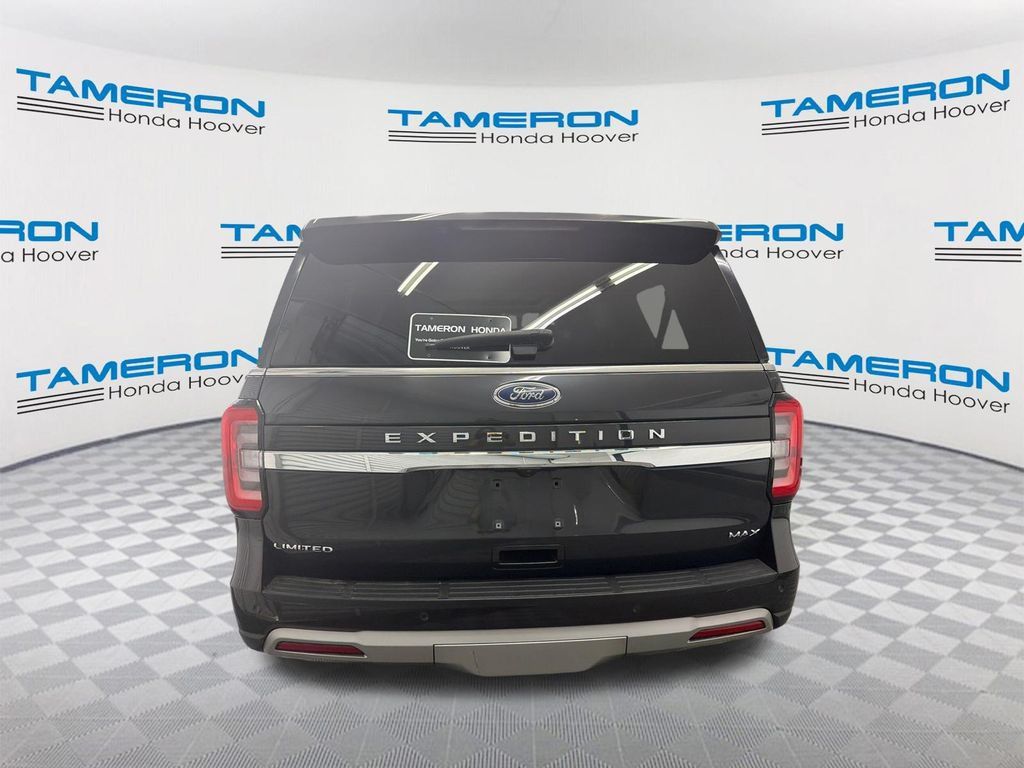 Used 2024 Ford Expedition Max Limited RWD image 4