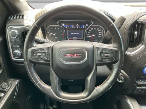 Used 2021 GMC Sierra 1500 AT4 w/ AT4 Value Package AWD/4WD image 12