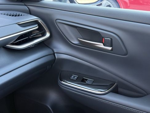 Used 2026 Toyota Crown Platinum image 34