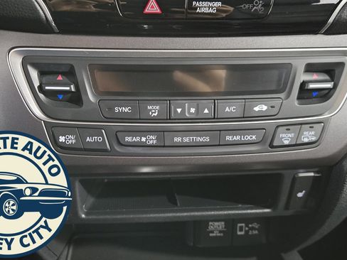 Used 2022 Honda Pilot EX-L image 15