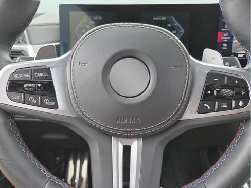 Certified 2025 BMW X7 M60i AWD/4WD image 35