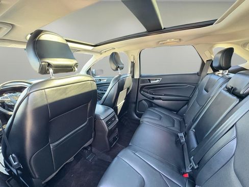 Used 2017 Ford Edge Titanium w/ Equipment Group 301A AWD/4WD image 27