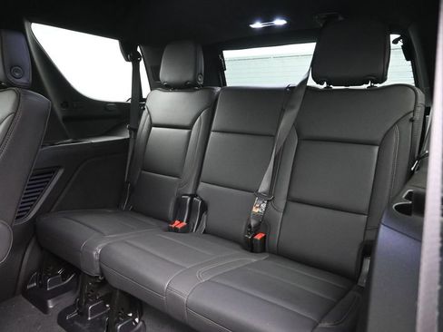 Used 2025 Chevrolet Tahoe High Country AWD/4WD image 27
