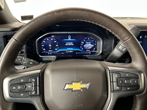 Used 2025 Chevrolet Silverado 1500 LT image 14