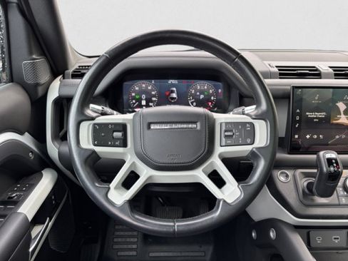Certified 2022 Land Rover Defender 110 XS Edition AWD/4WD image 15