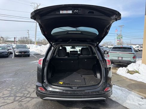 Used 2017 Toyota RAV4 Limited AWD/4WD image 34