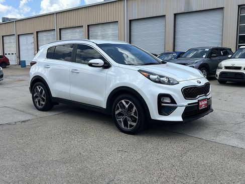 Used 2021 Kia Sportage EX FWD image 3