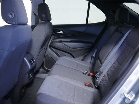 Used 2024 Chevrolet Equinox LT AWD/4WD image 15