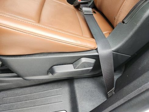 Used 2021 Lincoln Aviator Grand Touring w/ Elements Package Plus image 32