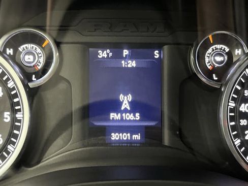 Used 2022 RAM 1500 Big Horn image 6