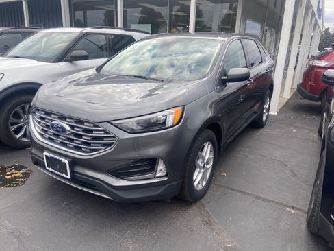 Used 2022 Ford Edge SEL w/ Convenience Package AWD/4WD image 4