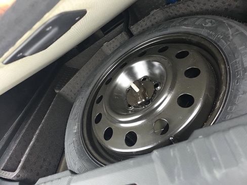 Used 2023 Ford Edge SEL w/ Convenience Package image 10