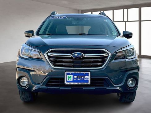 Used 2019 Subaru Outback 2.5i Limited AWD/4WD image 2