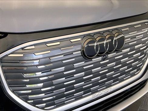 Used 2023 Audi Q4 e-tron Premium Plus w/ Premium Plus AWD/4WD image 30