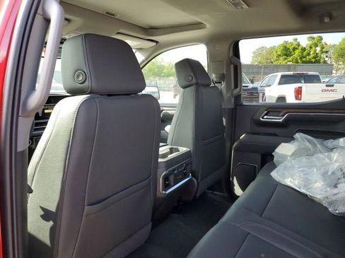New 2026 GMC Sierra 1500 SLT image 12