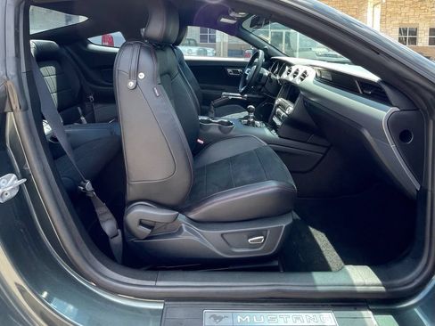 Used 2016 Ford Mustang GT Premium w/ Equipment Group 401A RWD image 24