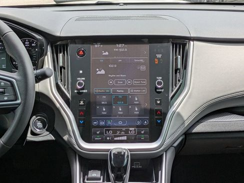 Used 2025 Subaru Outback Premium w/ Popular Package #1A image 16