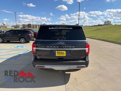 Used 2024 Ford Expedition Max XLT AWD/4WD image 4
