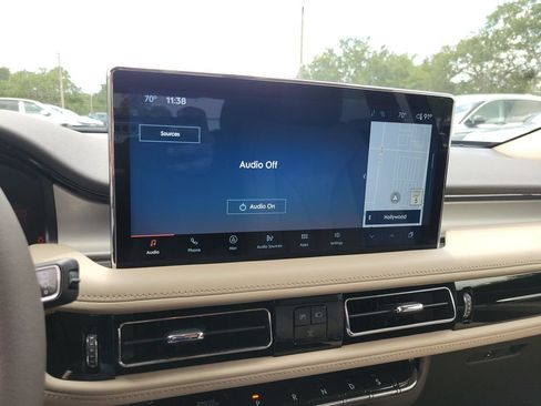 Certified 2023 Lincoln Nautilus FWD w/ Premium Package image 26