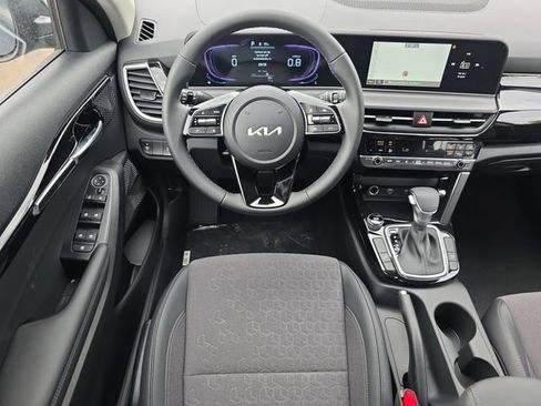 New 2026 Kia Seltos S FWD image 7