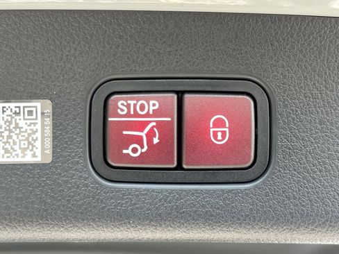 New 2026 Mercedes-Benz GLC 350e 4MATIC image 25