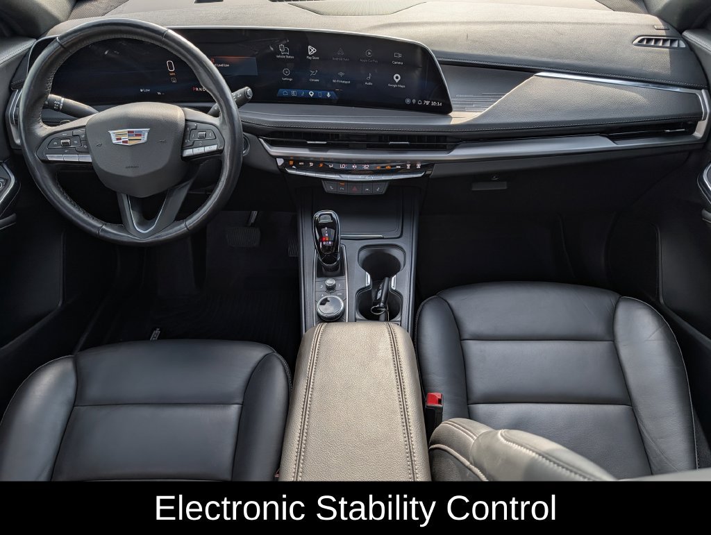 Used 2025 Cadillac XT4 Premium Luxury w/ Cold Weather Package FWD image 10