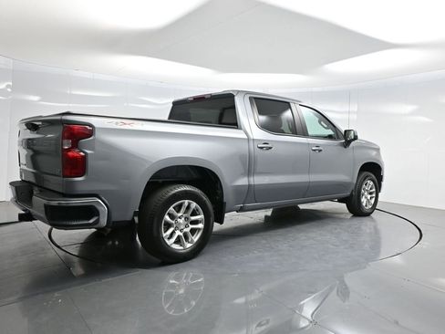 Used 2024 Chevrolet Silverado 1500 LT AWD/4WD image 7