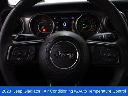 Used 2023 Jeep Gladiator Willys image 11