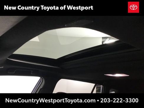 Used 2024 Toyota Corolla Cross XSE image 14