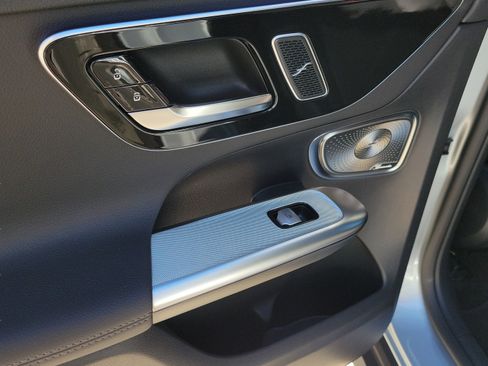 Certified 2026 Mercedes-Benz GLC 300 image 7