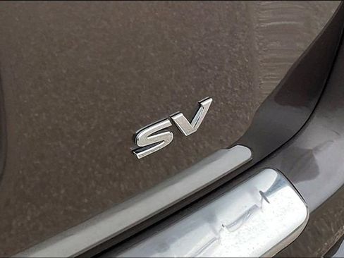 Used 2015 Nissan Pathfinder SV FWD image 8