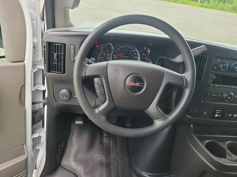 Used 2025 GMC Savana 2500 w/ Driver Convenience Package RWD image 18