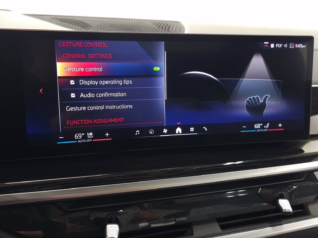 Certified 2024 BMW X5 xDrive40i w/ M Sport Package AWD/4WD image 30