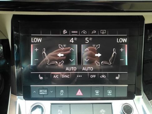 Used 2021 Audi e-tron Premium AWD/4WD image 46