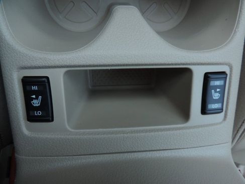 Used 2016 Nissan Rogue SL w/ SL Premium Package image 25