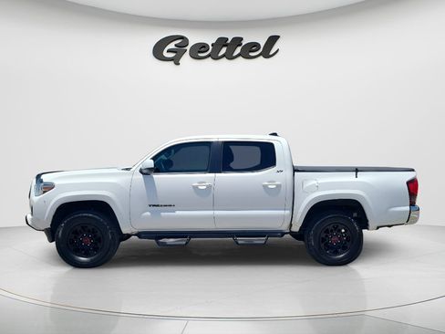 Certified 2021 Toyota Tacoma SR5 AWD/4WD image 8