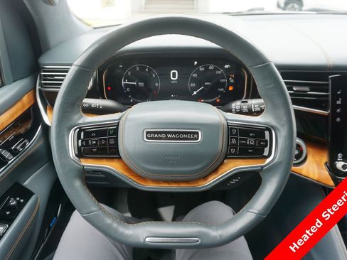 Used 2022 Jeep Grand Wagoneer Series II w/ Convenience Group III AWD/4WD image 3