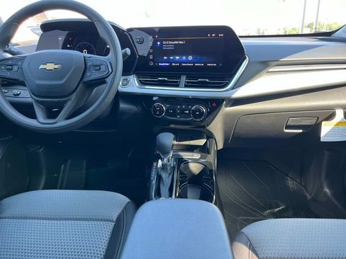 New 2026 Chevrolet Trax LT FWD image 18