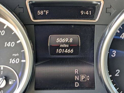 Used 2015 Mercedes-Benz GL 450 4MATIC image 11