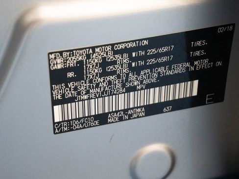 Used 2018 Toyota RAV4 XLE image 30