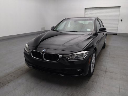Used 2018 BMW 320i Sedan w/ Convenience Package RWD image 15