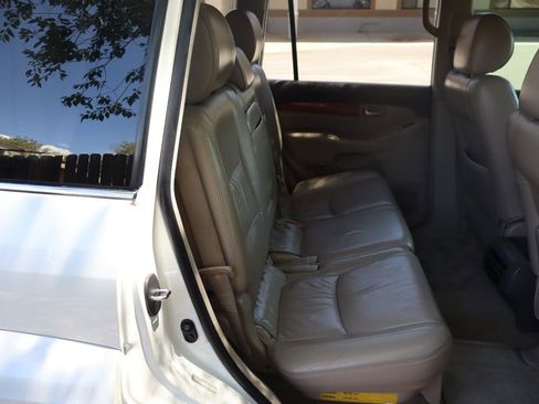 Used 2004 Lexus GX 470 AWD/4WD image 22