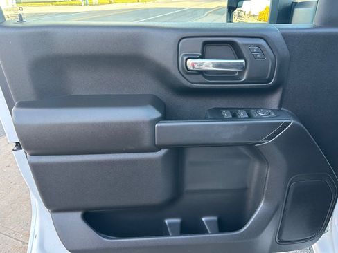 Used 2024 Chevrolet Silverado 2500 Custom w/ Custom Value Package image 23