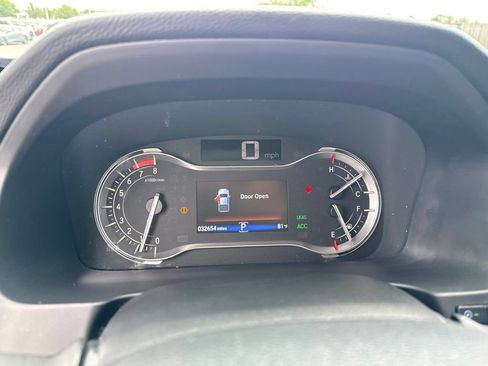 Used 2023 Honda Ridgeline Sport image 14
