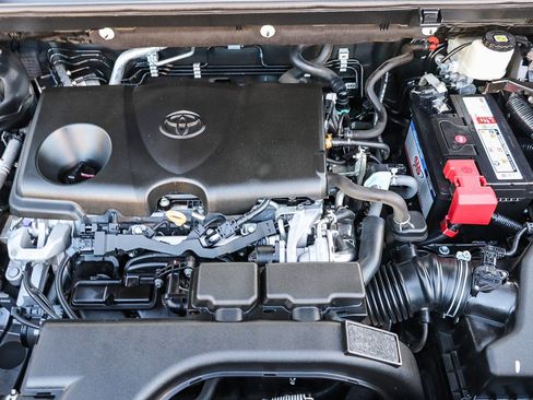 Used 2021 Toyota RAV4 XLE Premium image 28